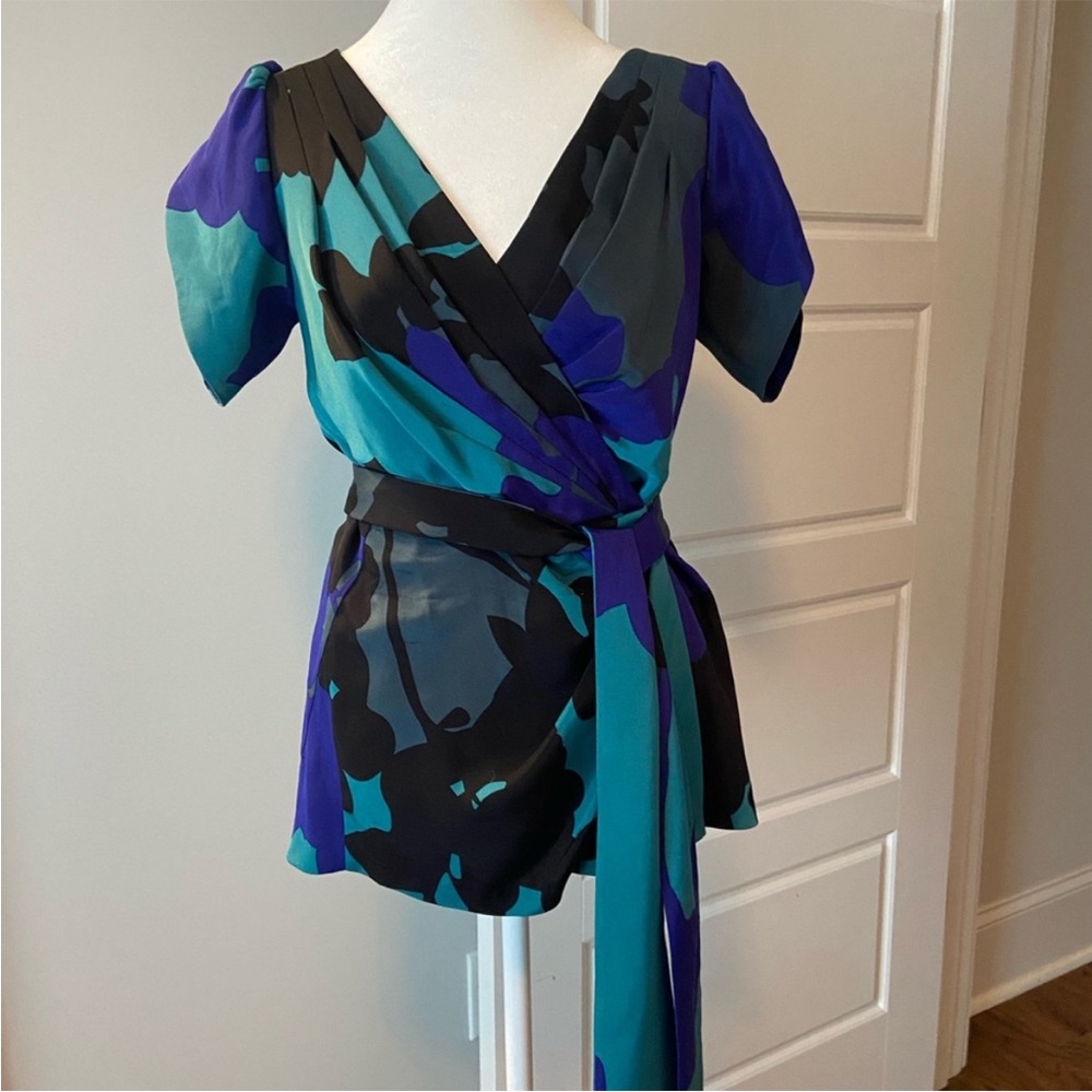 Diane Von Furstenberg (DVF) Short Sleeve Wrap Top, 4